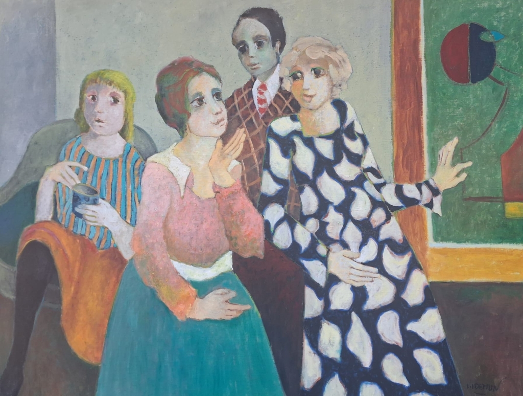 Composition peinte en huile sur toile par l'artiste français Guy DEMUN représentant trois femmes et un homme en pleine discussion devant un tableau, les tenues des protagonistes ainsi que la palette de couleur utilisée confèrent à l'oeuvre une atmosphère du siècle dernier.