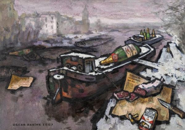 Oeuvre de grand format peinte à l'huile sur toile exécutée par Oscar RABINE représentant un canal de la Seine avec une péniche et divers objets emblématiques de la France que le peintre prend plaisir à reproduire dans chacune de ses toiles, Nous pouvons y voir un paquet de cigarettes, un saucisson, un journal et des bouteilles des champagne. La palette de couleurs utilisée ici confère à l'oeuvre une atmosphère mélancolique