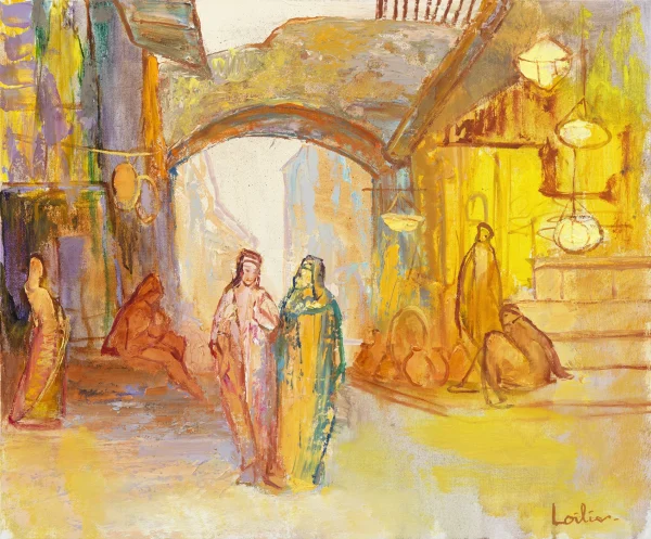 Hervé LOILIER, Dans la médina, huile sur toile représentant une scène de vie dans une ruelle orientale, avec des personnages vêtus de tenues traditionnelles sous une architecture aux arches et aux façades ocre. Une composition figurative aux tons lumineux de jaune, orange, doré et turquoise.